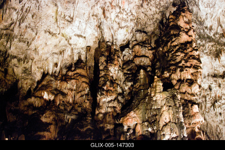 Az Aggteleki Nemzeti Park-stock-foto