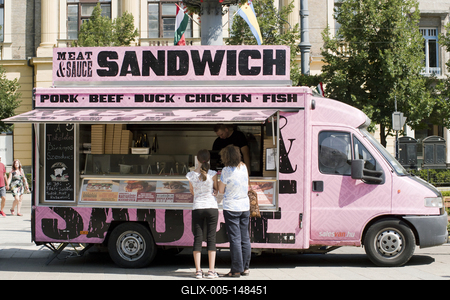 Food Truck Show Debrecen 2018-stock-foto