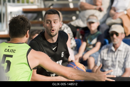 Négy versenyt rendeznek 3x3-as kosárlabdában Debrecen főterén.-stock-foto