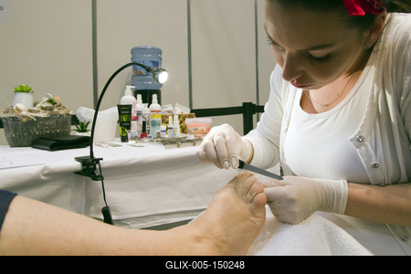 Magyarország legnagyobb szépségipari kiállítása zajlott 2018.10.26-28 között a HUNGEXPO G pavilonjában. A nagyszabású rendezvényen az iparág három nagyobb területe (kozmetika, fodrászat, kéz és lábápolás) adott egymásnak találkozót, és felvonultatta innovációit, valamint legjobb termékeit a szakembereknek, és az érdeklődő, minden korosztályt és nemet képviselő nagyközönségnek.-stock-foto