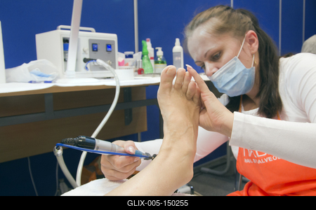 Magyarország legnagyobb szépségipari kiállítása zajlott 2018.10.26-28 között a HUNGEXPO G pavilonjában. A nagyszabású rendezvényen az iparág három nagyobb területe (kozmetika, fodrászat, kéz és lábápolás) adott egymásnak találkozót, és felvonultatta innovációit, valamint legjobb termékeit a szakembereknek, és az érdeklődő, minden korosztályt és nemet képviselő nagyközönségnek.-stock-foto