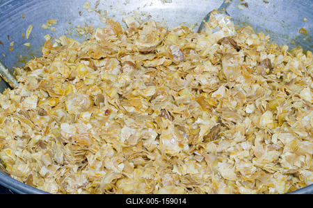 Idén júniusban is birkaétkek voltak az asztalon a kunok "fővárosában" Karcagon. A birka főzőverseny és más népi ételek főzőversenye méltán népszerű hagyományőrző program a város életében. A  hagyományokat hűen követő birkafőző versenyen, hagyományos birkapörkölttel, hagyományőrző programokkal, népművészeti kirakodóvásárral, és kézműves élelmiszerek vásárával várták az érdeklődőket.-stock-foto