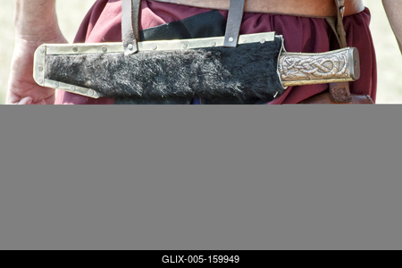 Minden évben megrendezik a hagyományos ősök iránti megemlékezést a Kurultajt, a  honfoglalás alkalmából az Ópusztaszerben található Árpád emlékhelynél.-stock-foto