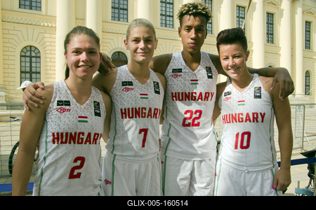 Négy versenyt rendeznek 3x3-as kosárlabdában Debrecen főterén.-stock-foto