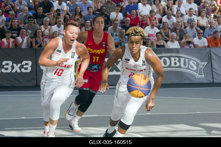 Négy versenyt rendeznek 3x3-as kosárlabdában Debrecen főterén.-stock-foto