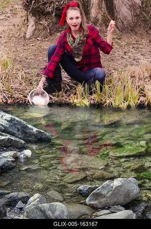 Gold lady from Hungary-stock-foto