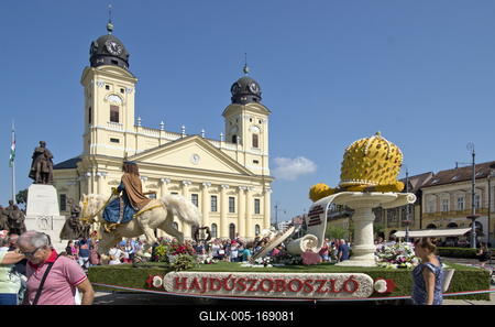 Flowerart car carnival 2020 Hungary/Debrecen-stock-foto