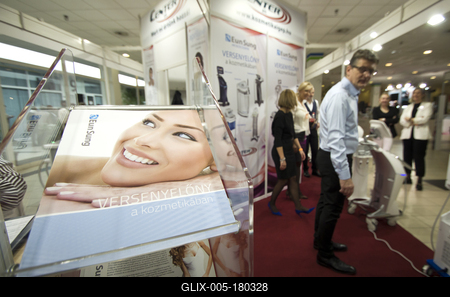 Beauty Fórum Budapest/Lurdy ház-stock-foto