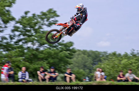 ELITE MOTOCROSS MAGYAR BAJNOKSÁG III. FORDULÓ Tápióbicskén-stock-foto