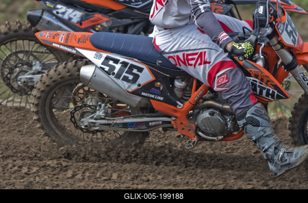 ELITE MOTOCROSS MAGYAR BAJNOKSÁG III. FORDULÓ Tápióbicskén-stock-foto