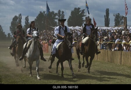 Kurultaj – Magyar Törzsi Gyűlés Bugacon-stock-foto