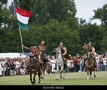 Kurultaj – Magyar Törzsi Gyűlés Bugacon-stock-foto