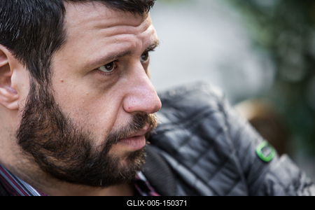 Puzsér Róbert interjú-stock-foto