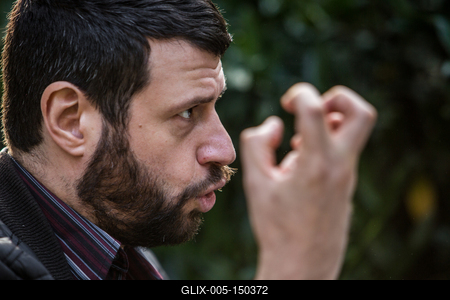 Puzsér Róbert interjú-stock-foto