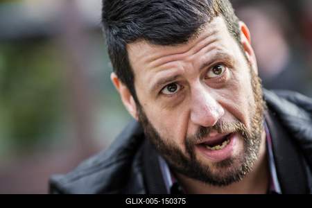 Puzsér Róbert interjú-stock-foto