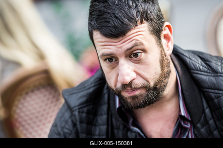 Puzsér Róbert interjú-stock-foto