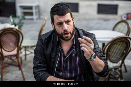 Puzsér Róbert interjú-stock-foto