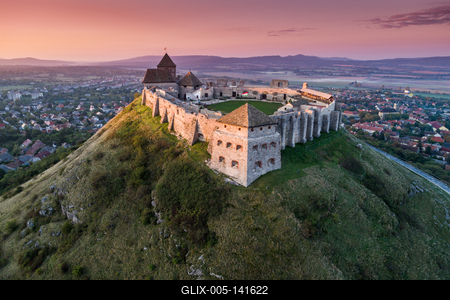 Beautiful fortress of Sumeg, Hungary-stock-foto