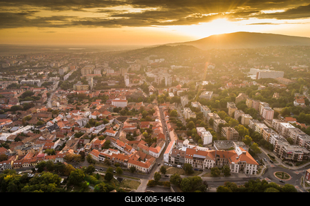 Pécs madártávlatból-stock-foto