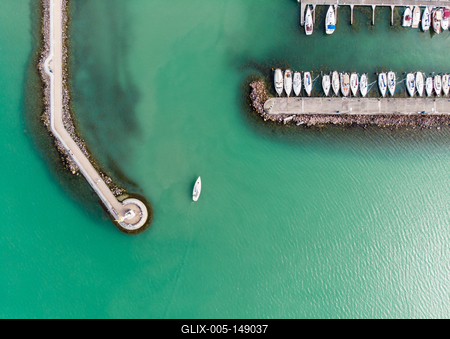 A siófoki kikötő madártávlatból-stock-foto