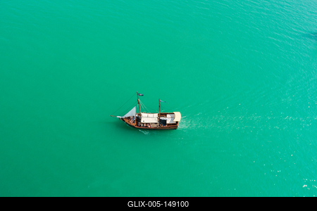 Kalózhajó a Balatonon-stock-foto