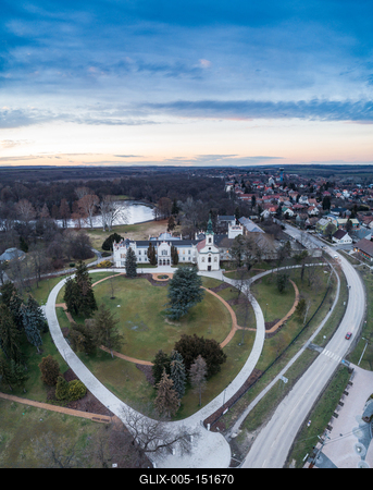 Beautiful Brunszvik Castle in Martonvasar, Hungary-stock-foto