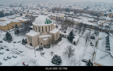 Churc in Mohacs main squere with snow-stock-foto