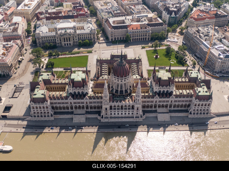 The Hungarian Parliament with the river Danube, Budapest-stock-foto