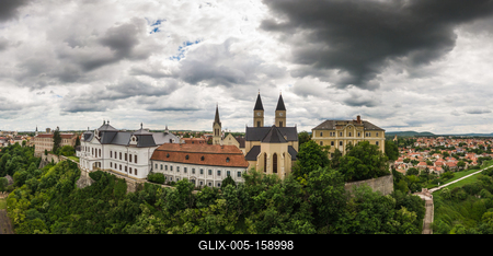Castle of Veszprem with cloudy sky-stock-foto