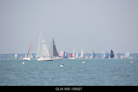 SZANTOD - JULY 18 : Sailing boats compete on 51.th Kekszalag championship at the Lake Balaton on 18 July 2019 in Szantod, Hungary.-stock-foto