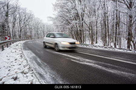 fast car with snowy road at  wintertime-stock-foto