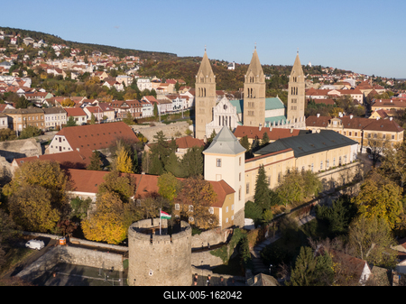 Pecs, Szekesegyhaz. Bird eye view-stock-foto