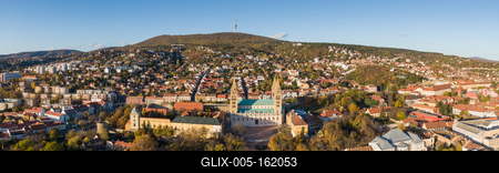 Pecs, Szekesegyhaz. Bird eye view-stock-foto