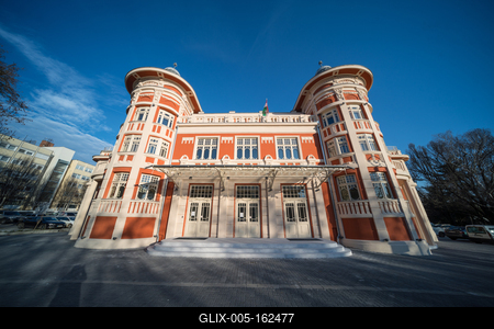 New theatre building in Kaposvar, Hungary, called Csiky Gergely Szinhaz-stock-foto