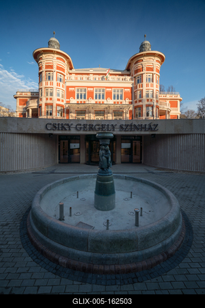 New theatre building in Kaposvar, Hungary, called Csiky Gergely Szinhaz-stock-foto