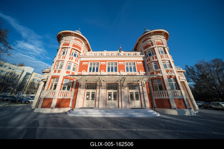 New theatre building in Kaposvar, Hungary, called Csiky Gergely Szinhaz-stock-foto