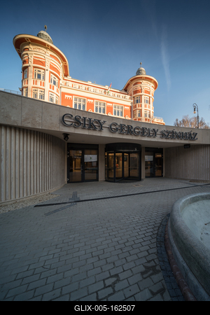 New theatre building in Kaposvar, Hungary, called Csiky Gergely Szinhaz-stock-foto