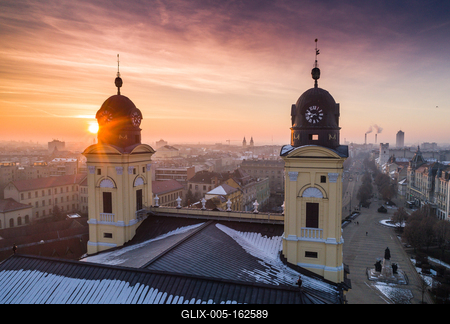 Aerial photo of Reformed Great Church in Debrecen city, Hungary-stock-foto