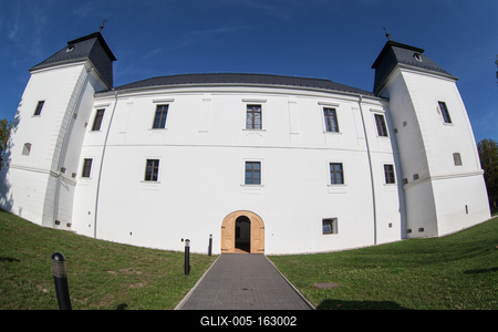 White Castle in Egervar, Hungary-stock-foto