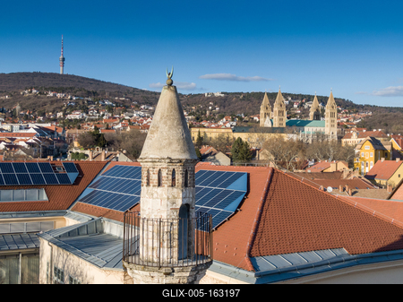 Mosque with a minaret in Pecs, Hungary-stock-foto