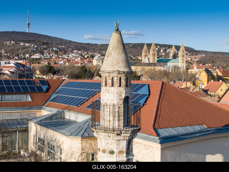 Mosque with a minaret in Pecs, Hungary-stock-foto
