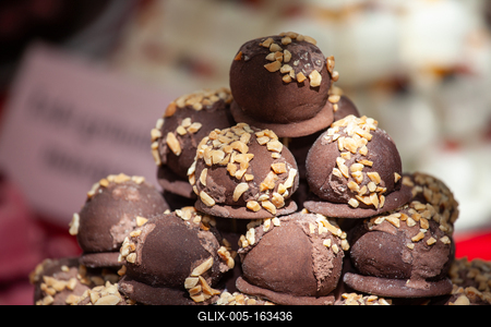 Variety of home made nougat on market-stock-foto