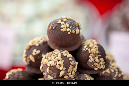 Variety of home made nougat on market-stock-foto