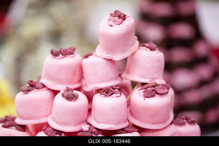 Variety of home made nougat on market-stock-foto