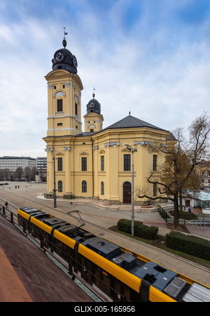 Reformed Great Church in Debrecen city, Hungary-stock-foto