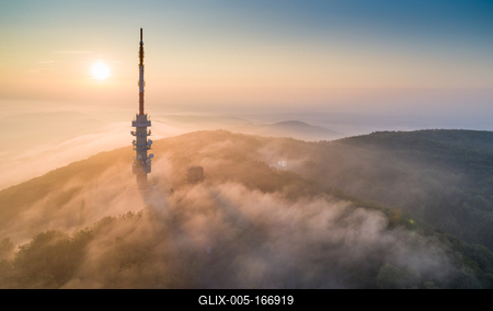 TV tower in Matra, hungary-stock-foto