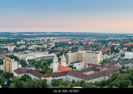 Bird eye view: Pecs, Pius church and university city-stock-foto