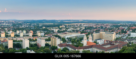 Bird eye view: Pecs, Pius church and university city-stock-foto