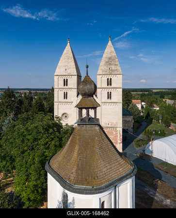 Drone photo of Jak's Romanesque abbey church, Hungary-stock-foto