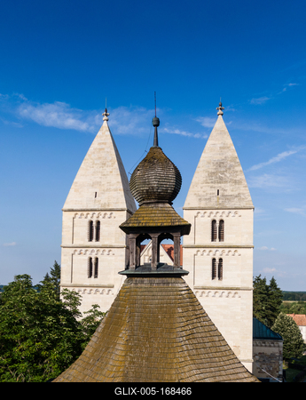 Drone photo of Jak's Romanesque abbey church, Hungary-stock-foto